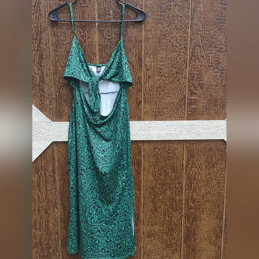Niay Green Leopard Print Midi Dress Size L - Picture 1 of 3